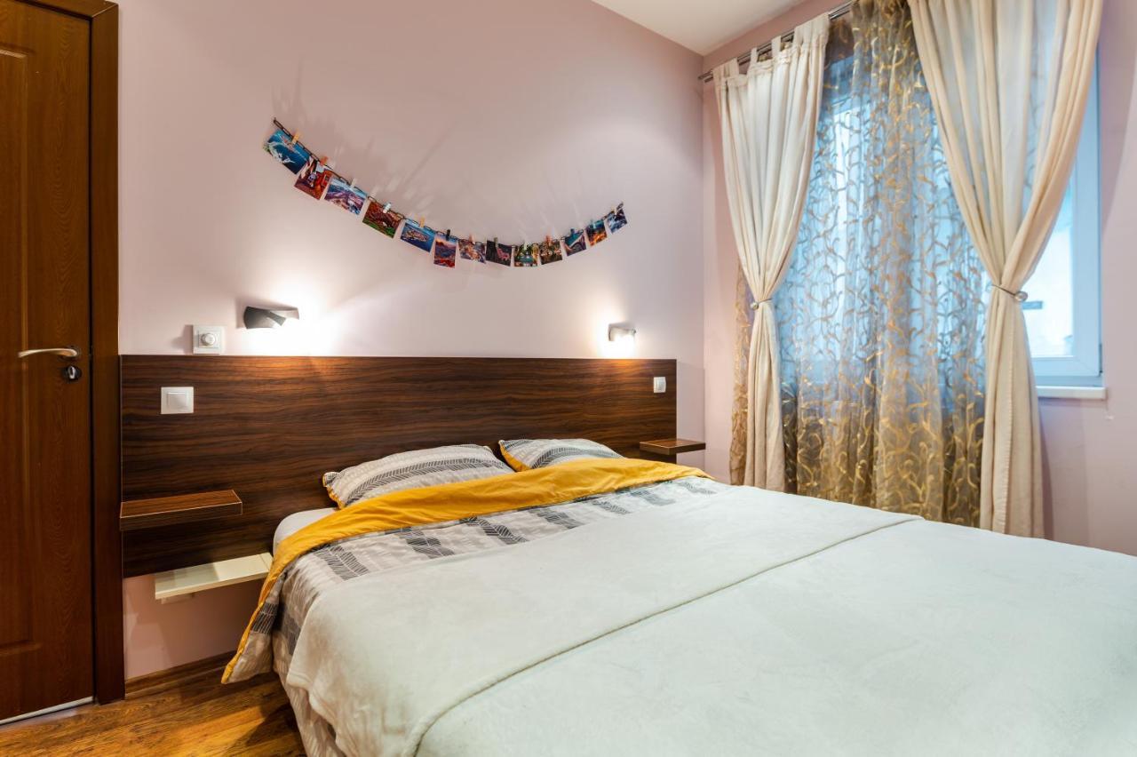 Colorful Dream - 2bd In The Center Of By Flat Mаnager
